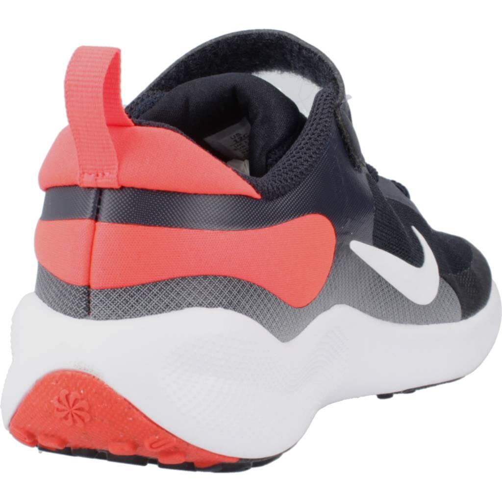 Baskets Nike Modèle Revolution 7 Couleur Bleu 3/5