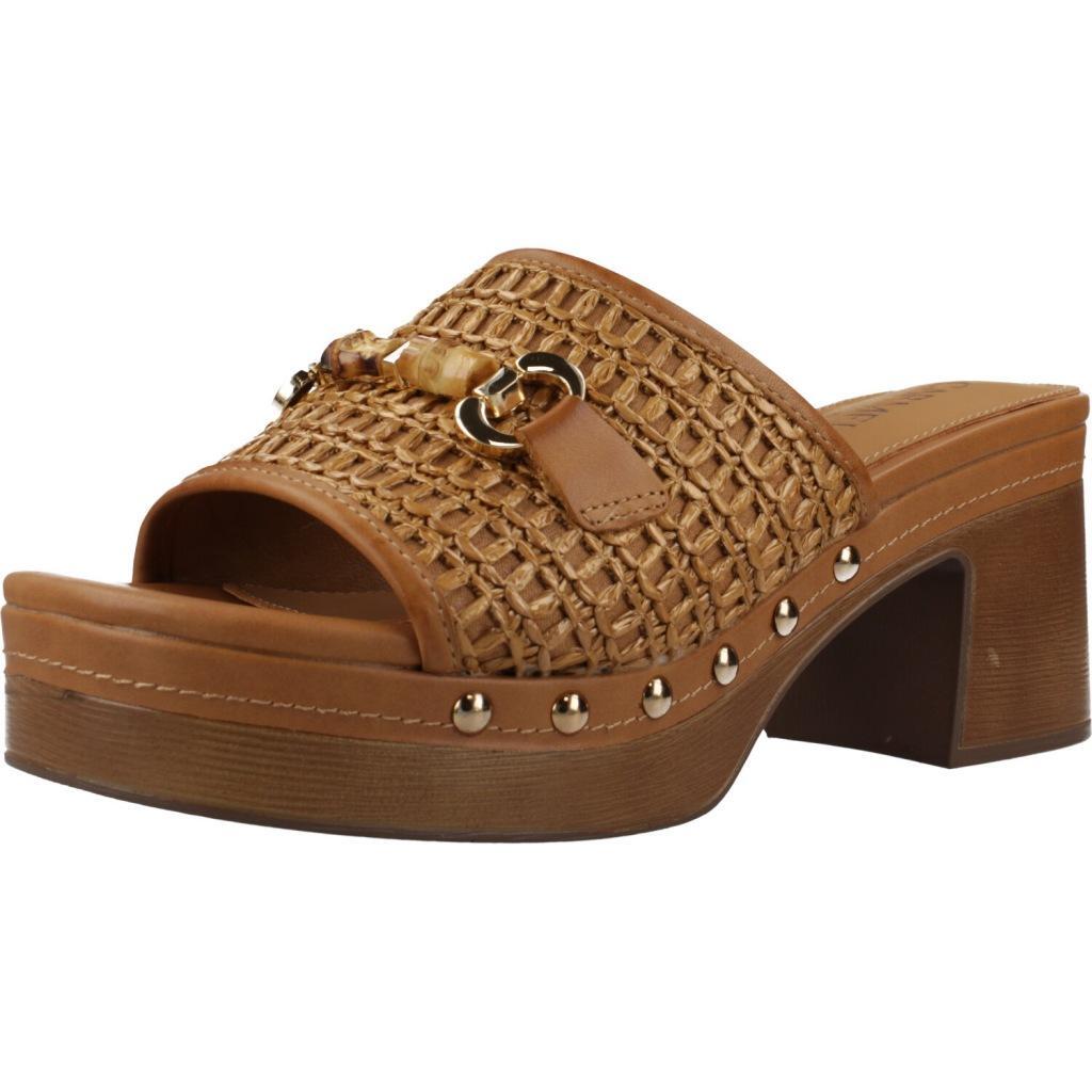 CARMELA Ténis Carmela Modelo 162334c Cor Castanho Claro