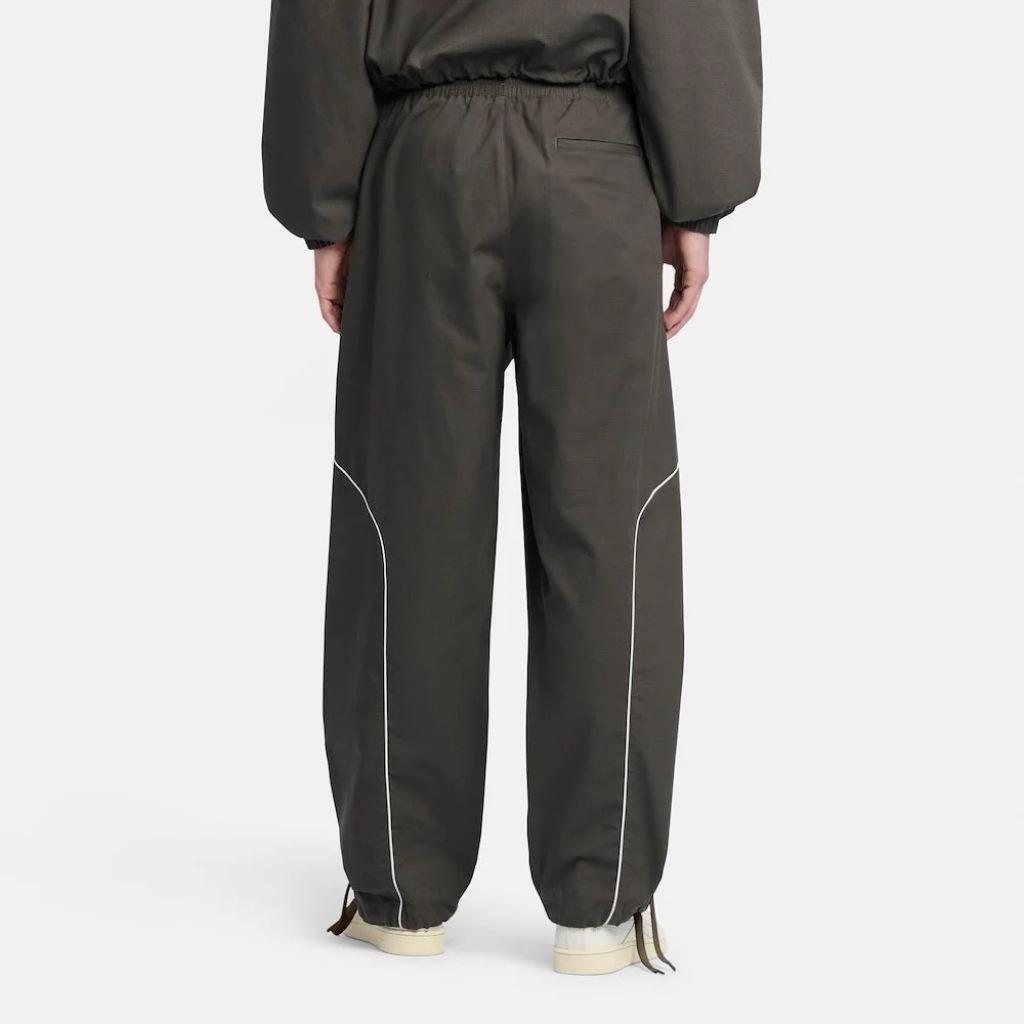 Pantaloni Reebok Modello Track Pant Colore Nero REEBOK Decathlon