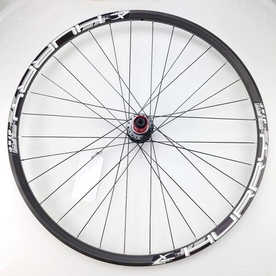 Xtrabike Hinterrad 28 29 MTB mit dicker Achse und Scheibenbremse