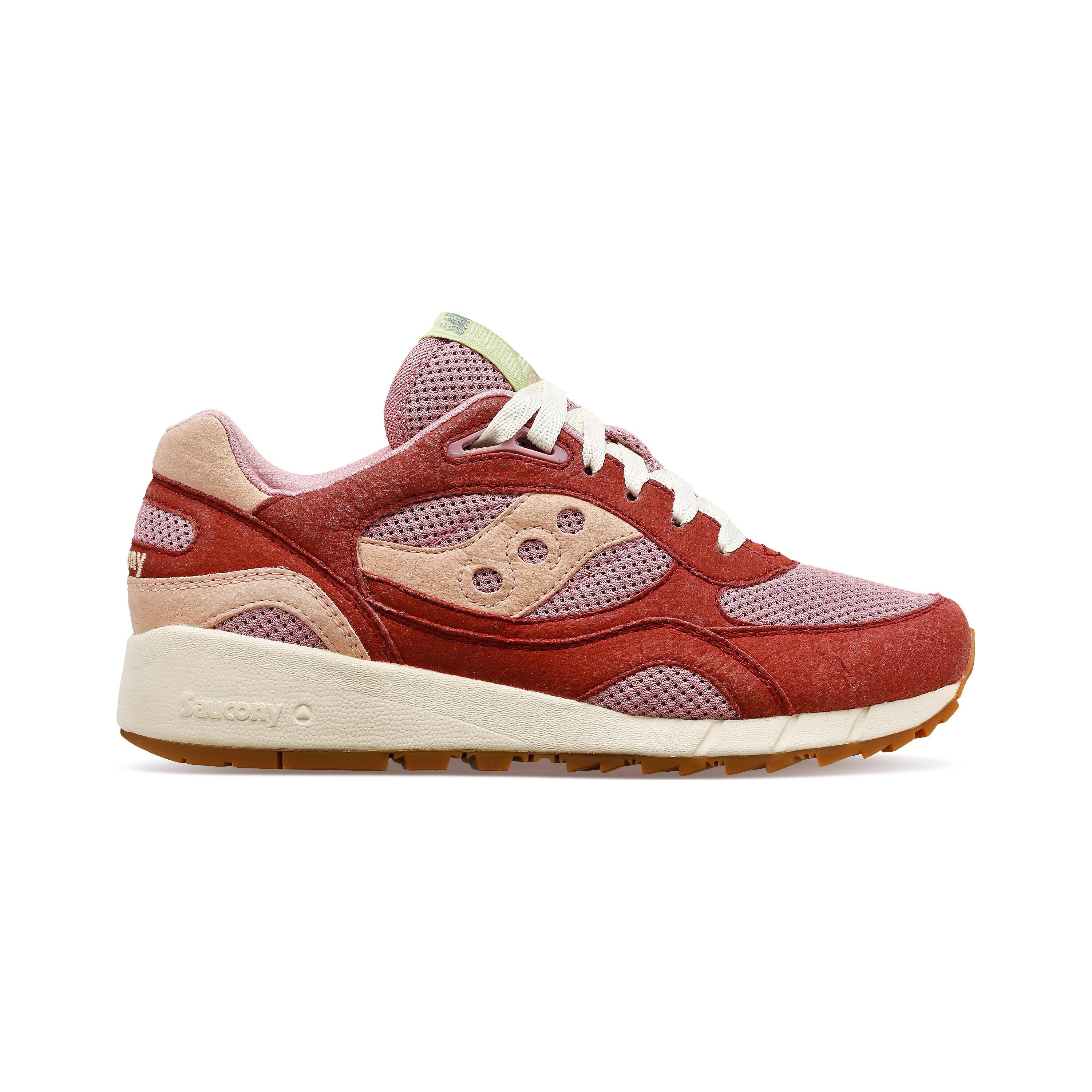 SAUCONY picture