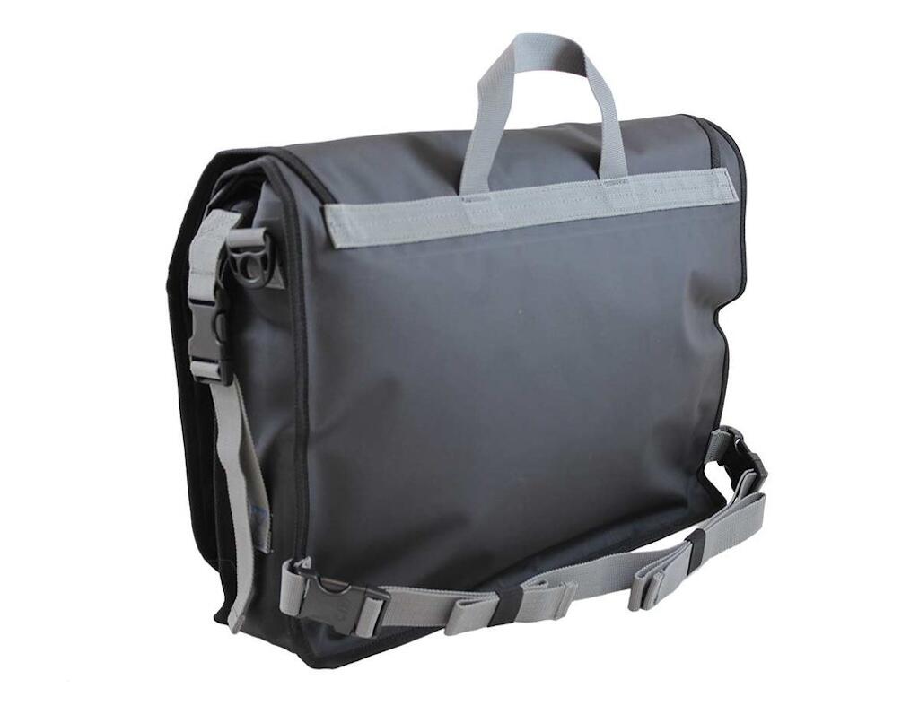 Classic Waterproof Messenger Bag 2/6