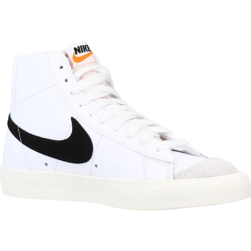 Sneakers Nike Model W Blazer Mid 77 Kleur Wit 5/5