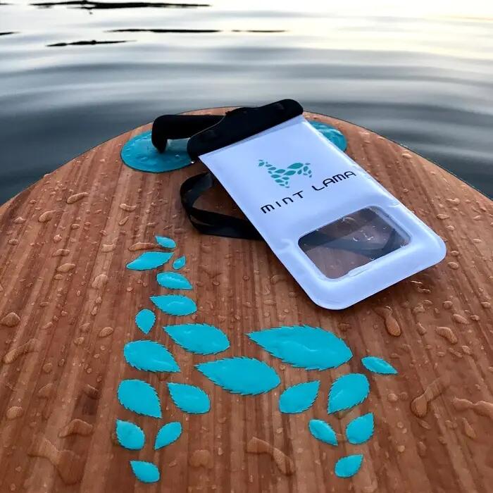 Waterproof phone case white 6/7