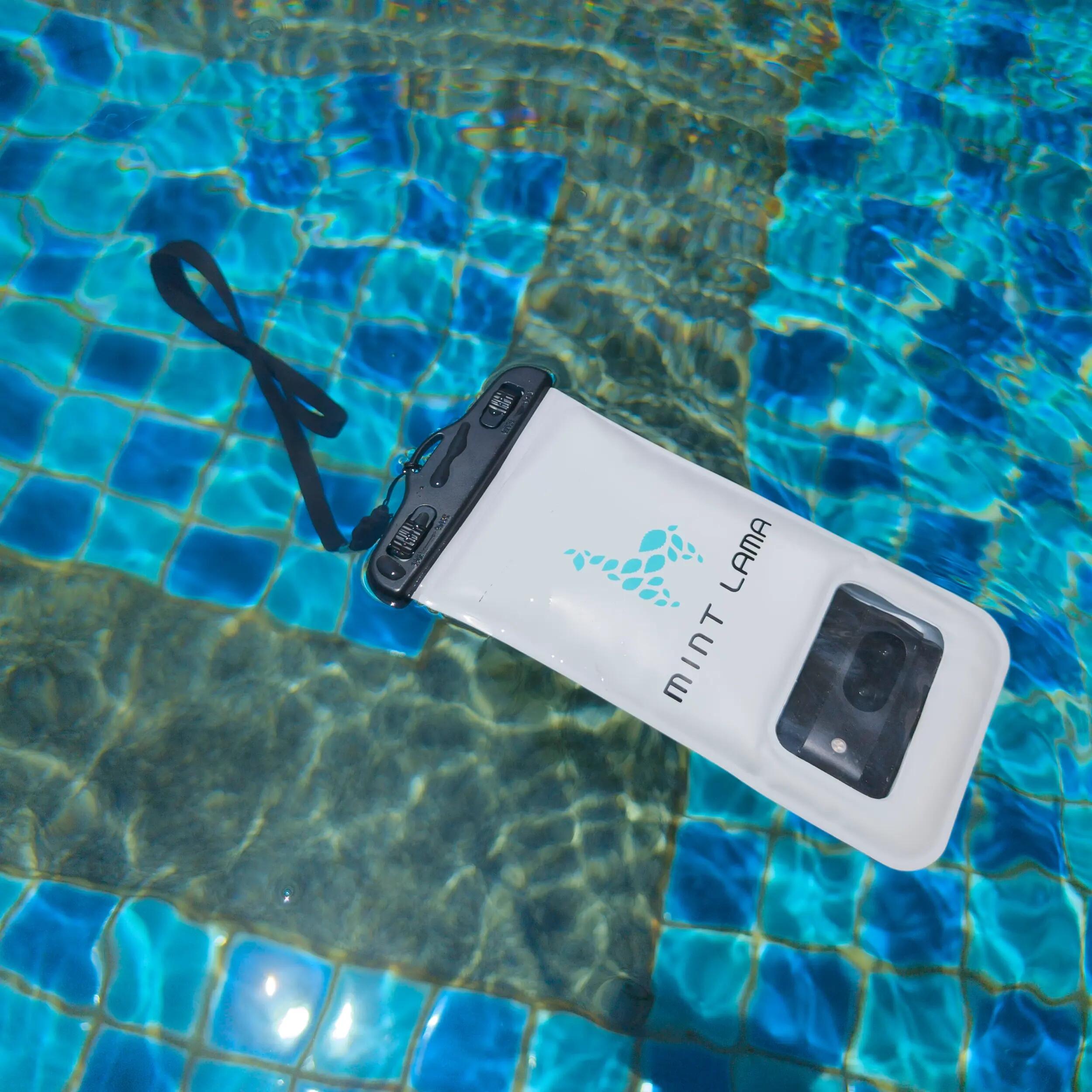Waterproof phone case white 7/7