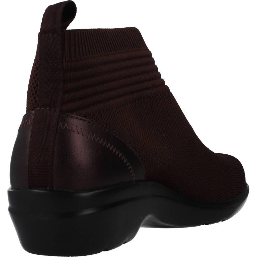 Clarks Modèle Sashlyn Mid Couleur Marron 3/5