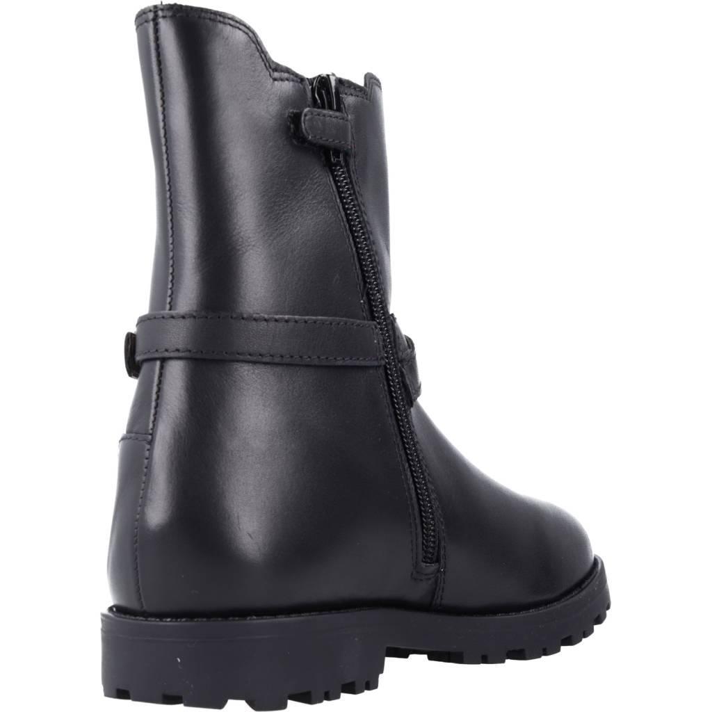 Botas Kickers Modelo Groozmy Cor Preto 3/5