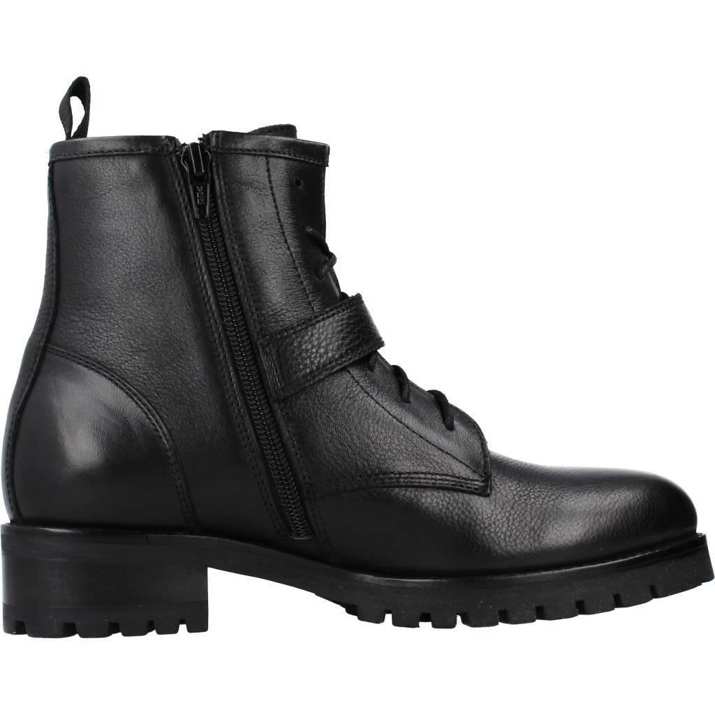 Kangaroos Modelo K71 11 Cor Preto 4/5