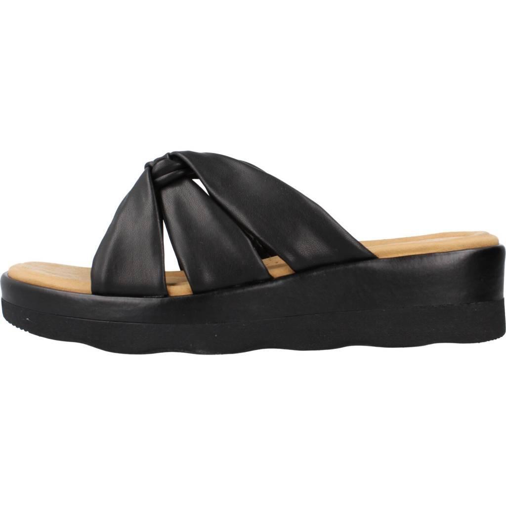 Sandali Clarks Modello Clara Charm Colore Nero 2/5