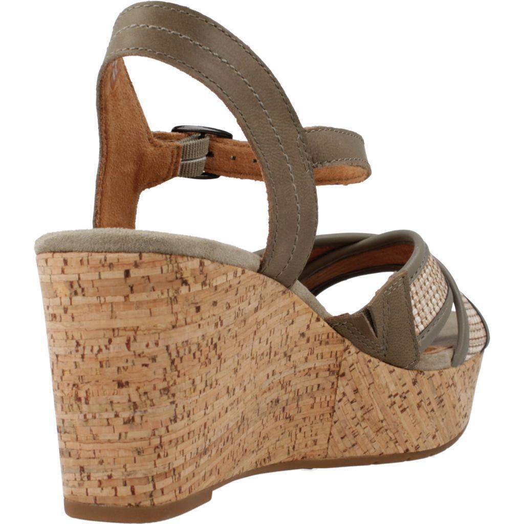 Sandales Clarks Modèle 26171441c Couleur Vert 3/5