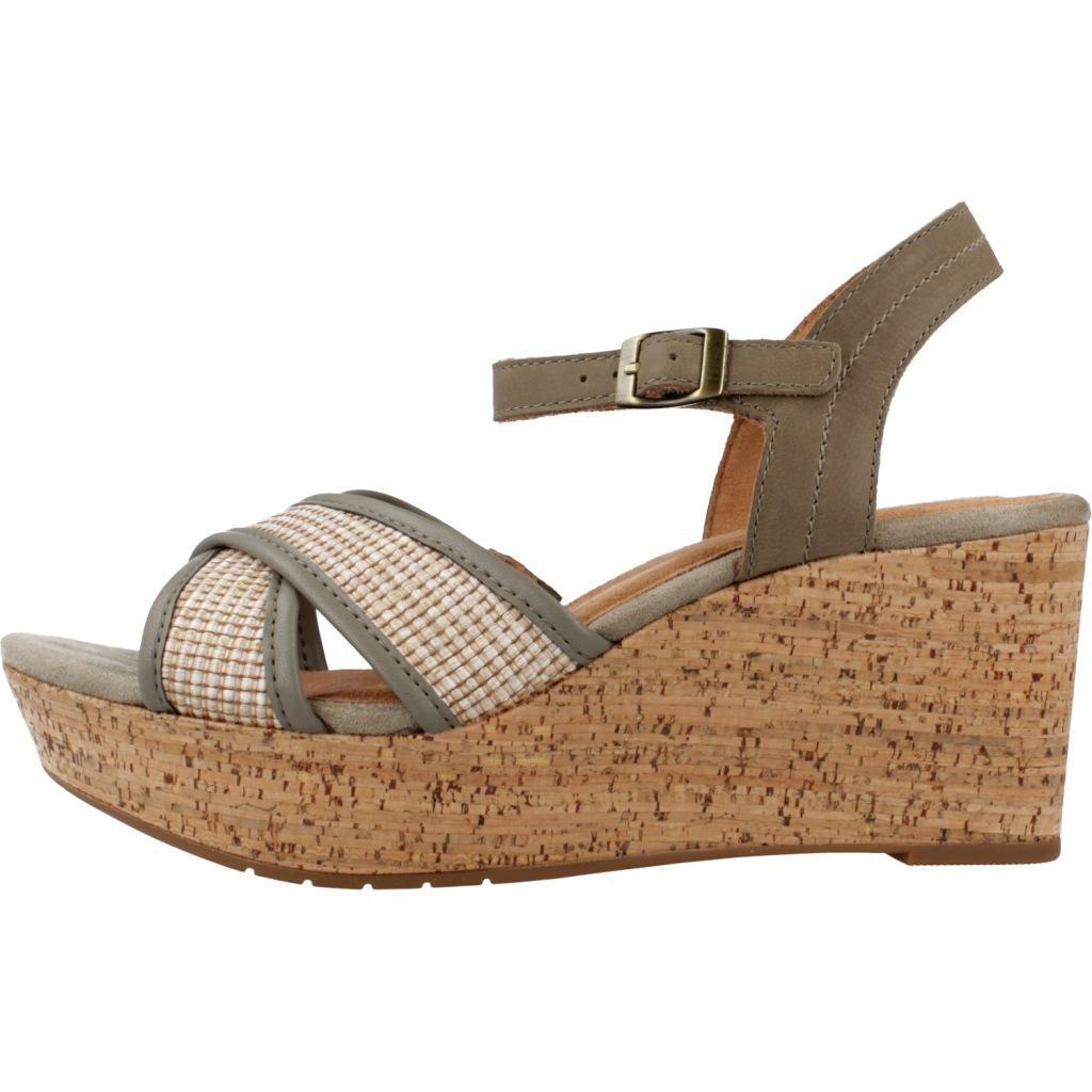 Sandales Clarks Modèle 26171441c Couleur Vert 2/5