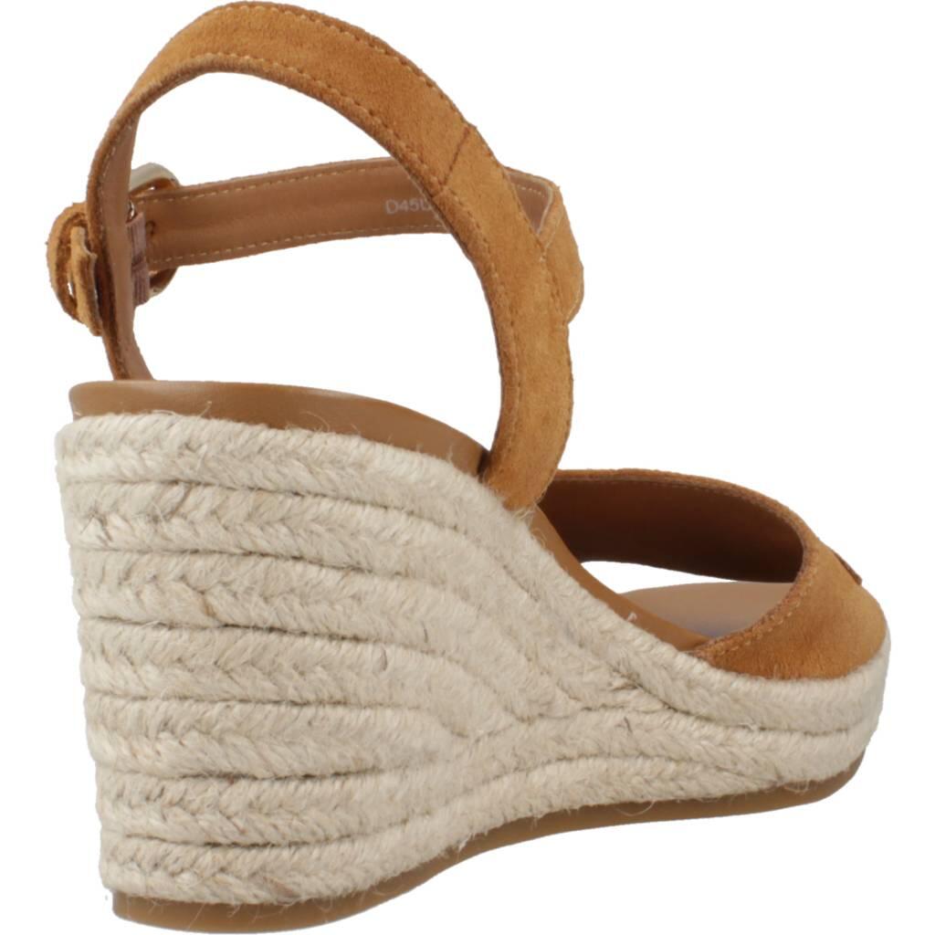 Sandales Geox Modèle D Panarea C Couleur Marron 3/5