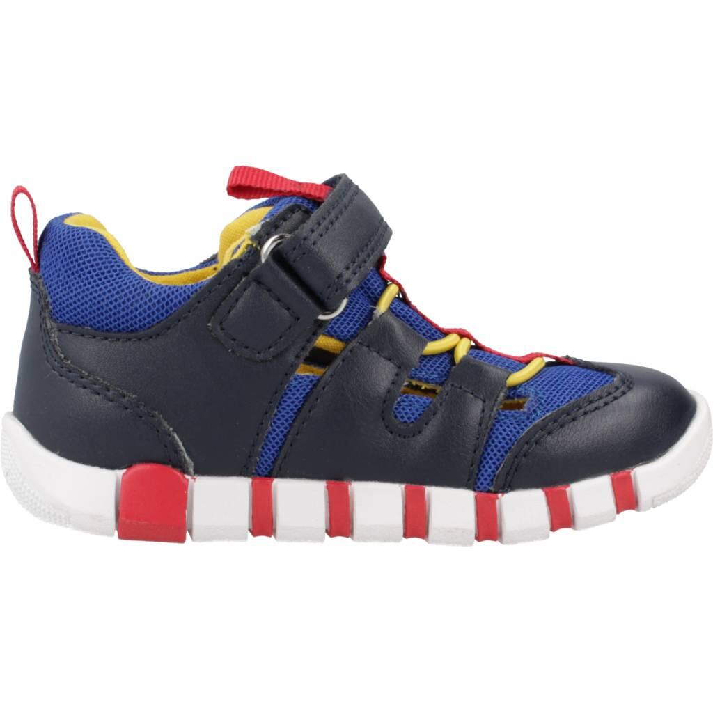 Baskets Geox Modèle B Iupidoo Boy Couleur Bleu 4/5