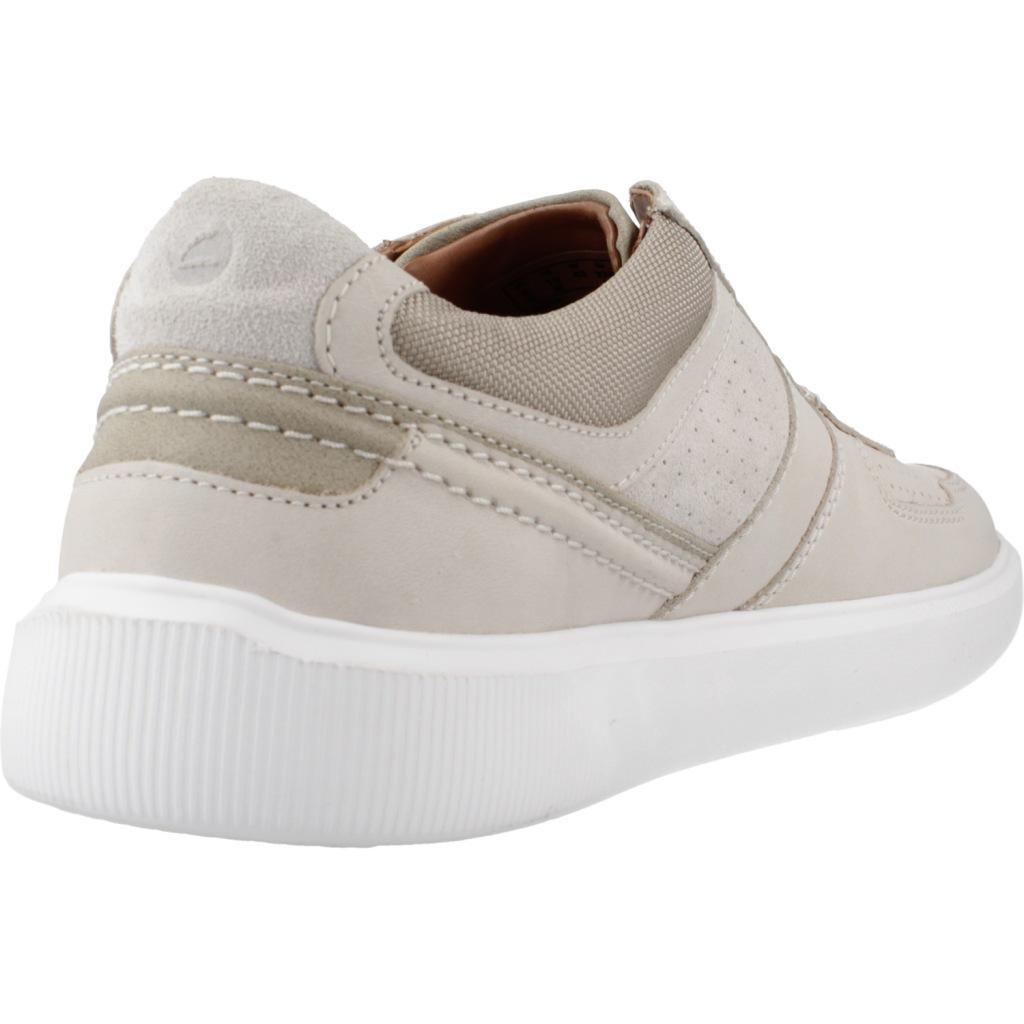 Baskets Clarks Modèle Cambro Race Couleur Beige 3/5