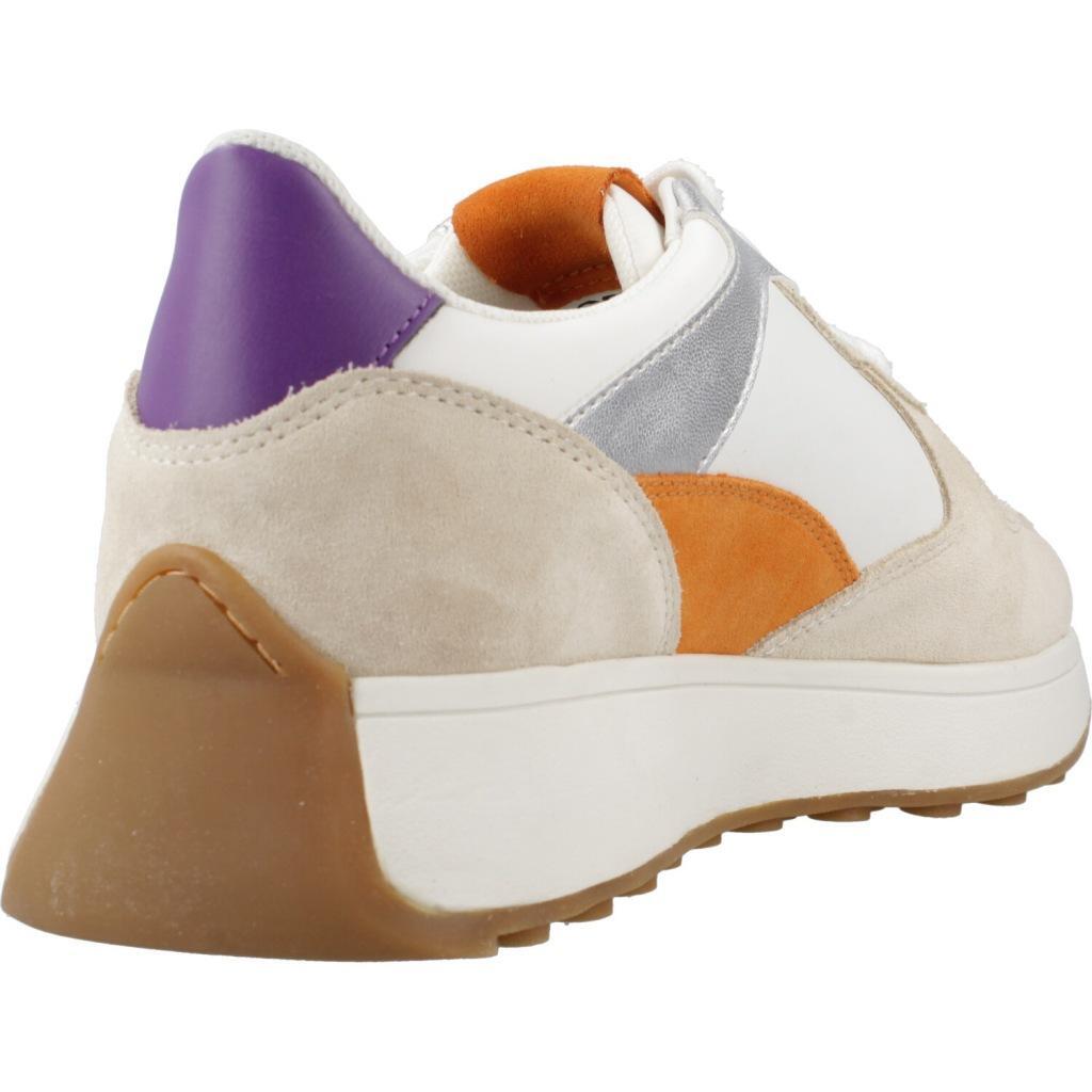 Baskets Geox Modèle D Amabel Couleur Beige 3/5