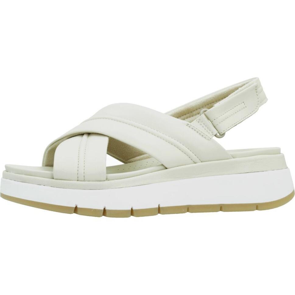 Sandały CLARKS 26181470C Beżowy