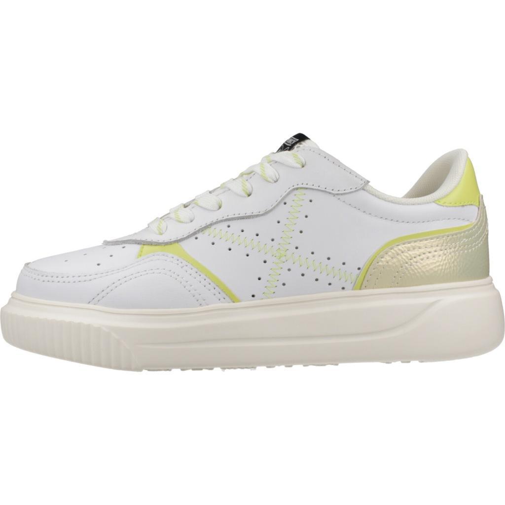 Baskets Munich Modèle Suggar Couleur Blanc 2/5