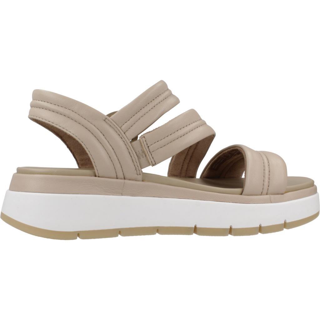 Sandali Clarks Modello Tuscan Strap Colore Nudo 4/5