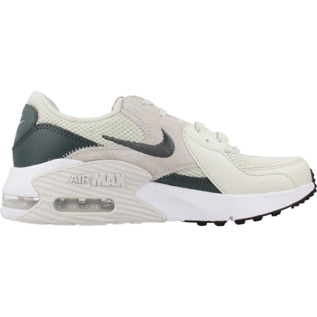 Baskets Nike Modèle Air Max Excee Couleur Vert 4/5