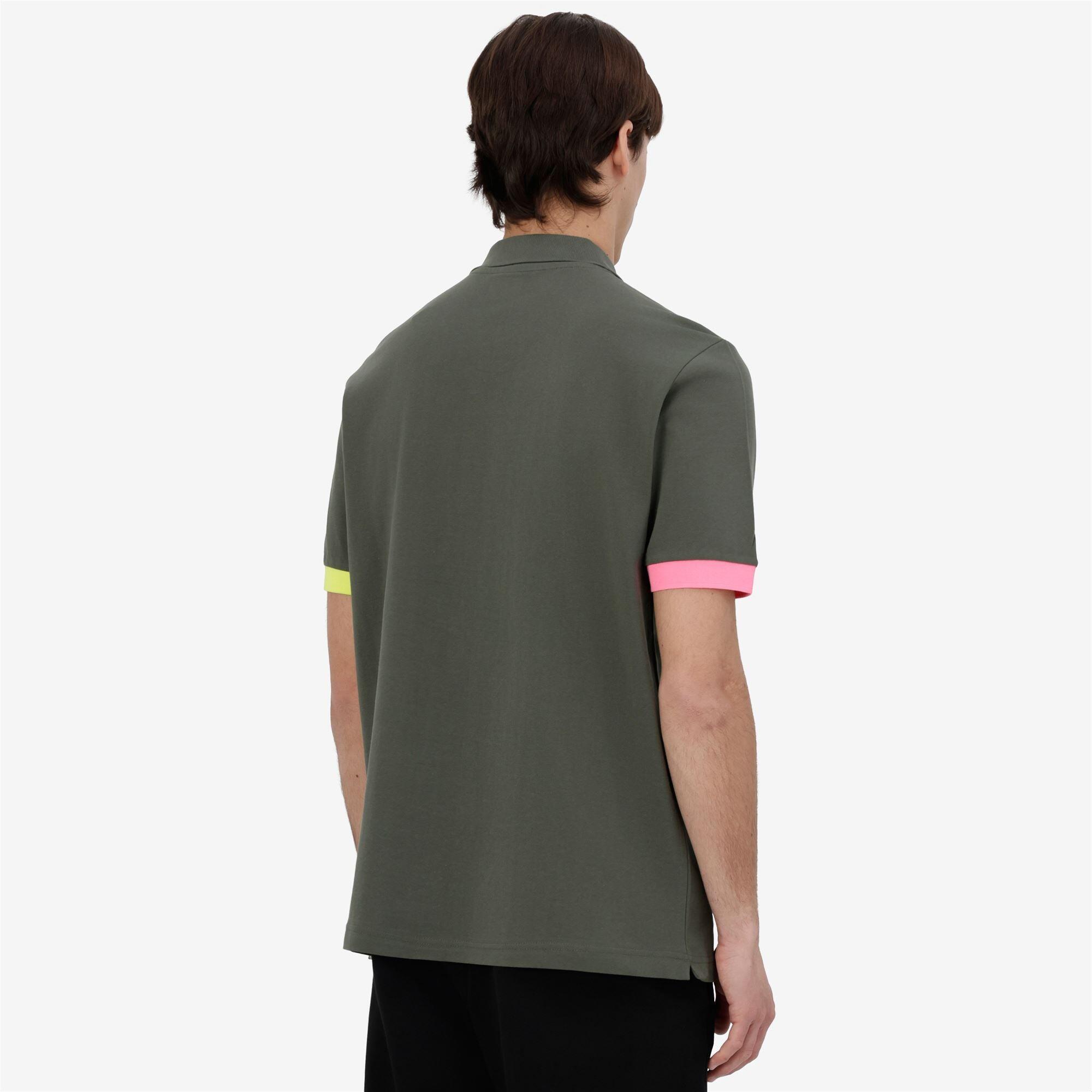 Polo da uomo in cotone verde da sportivo 6/7
