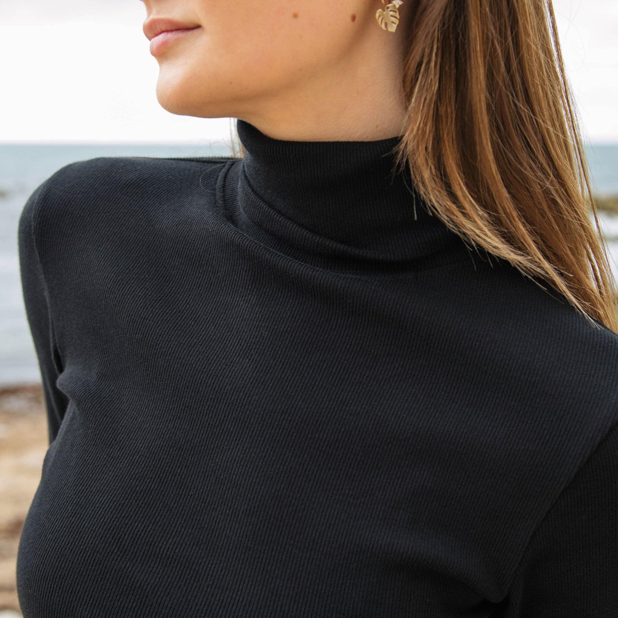 Ribbed Women's Turtleneck Top 2/3