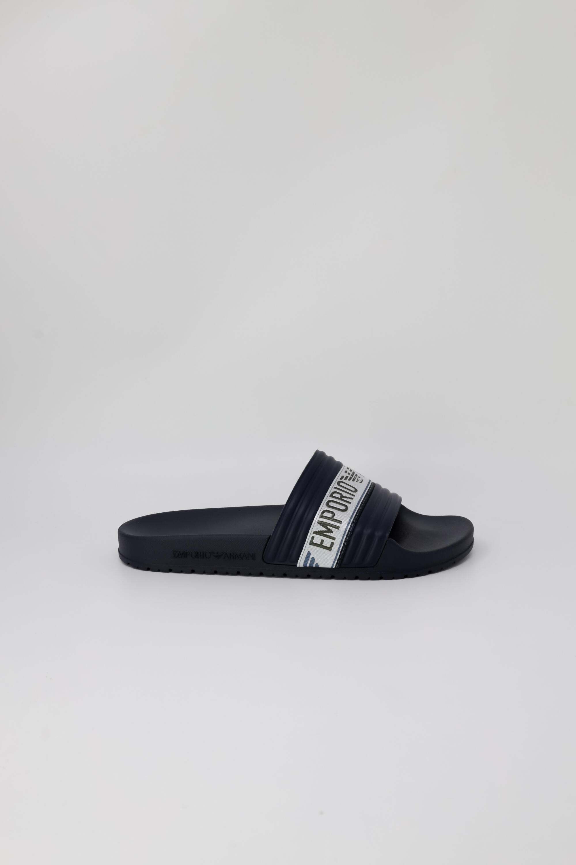 EMPORIO ARMANI CONNECTED picture