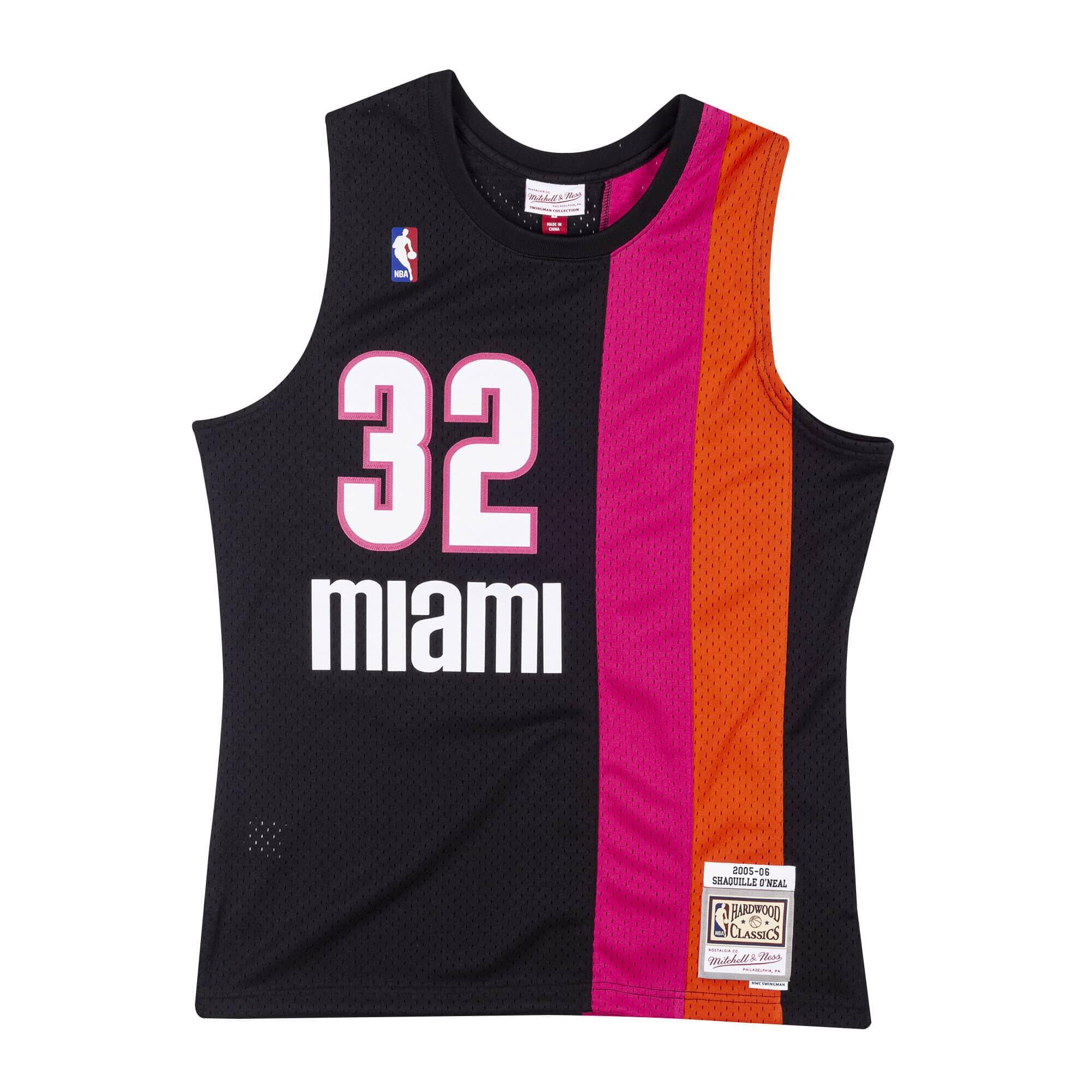 Mitchell & Ness HWC Swingman Jersey Miami Heat 2005-06 Shaquille O'Neal schwarz 2/3
