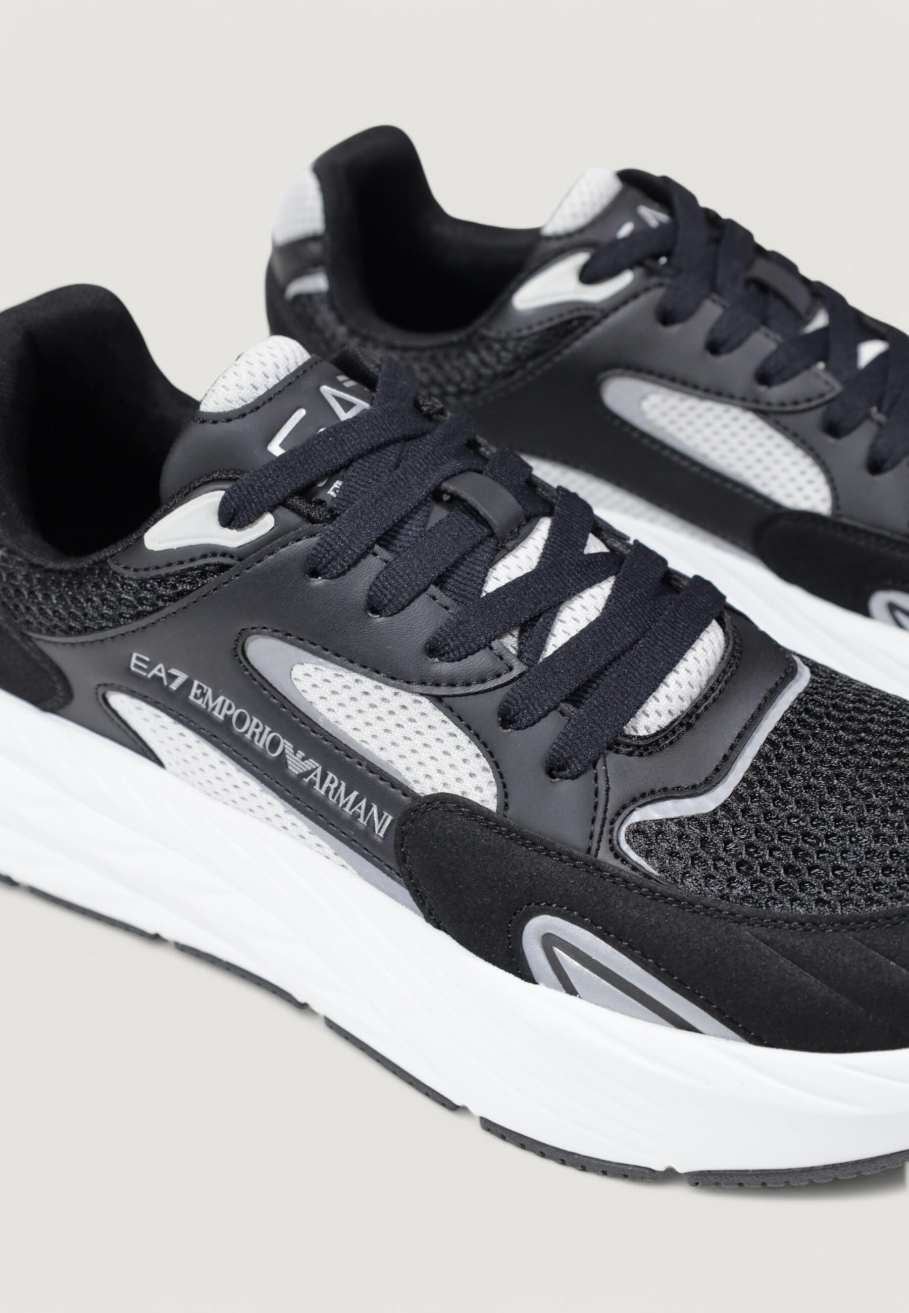 baskets  HOMME NOIR 2/5