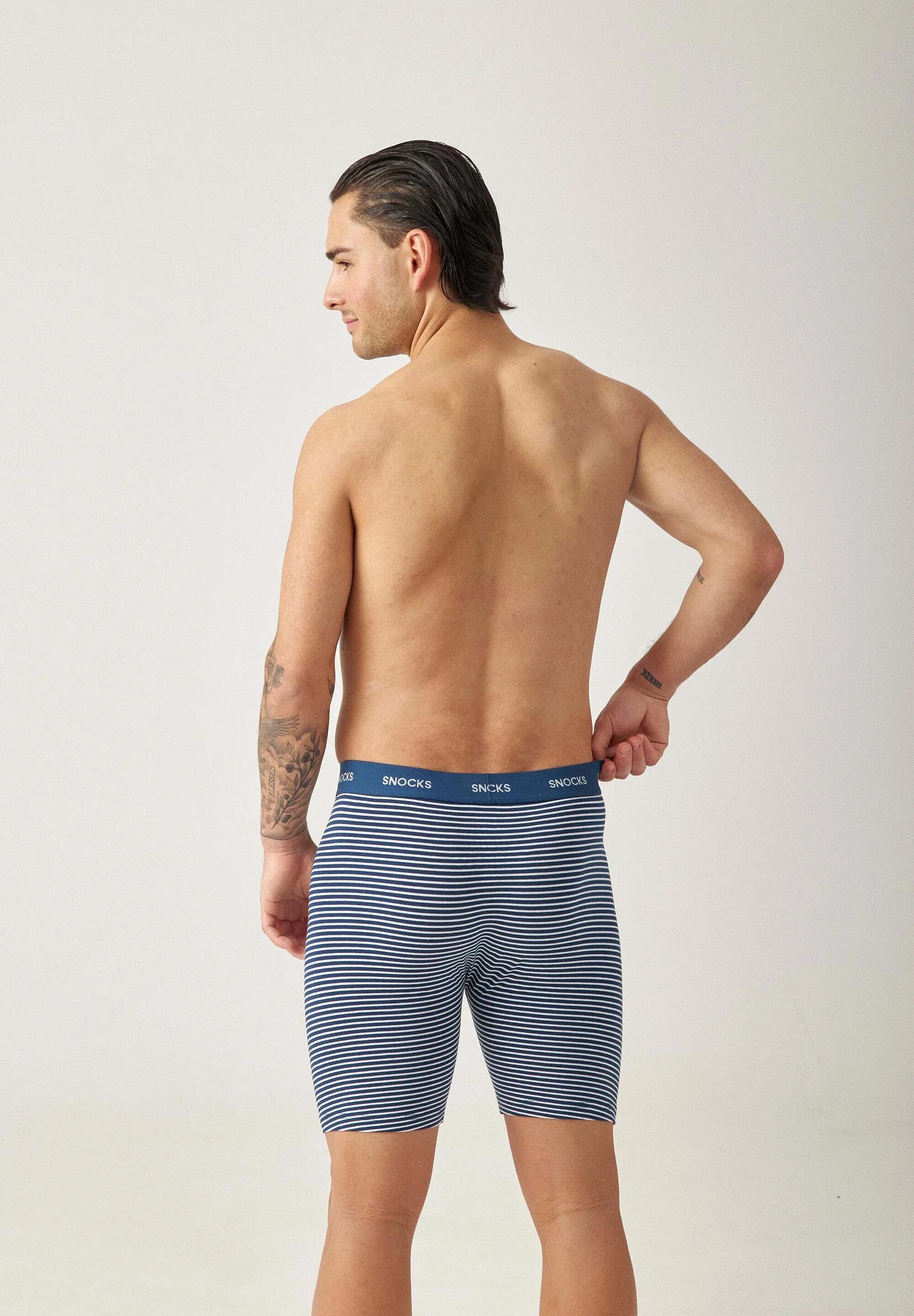 BOXERSHORTS MIT LÄNGEREM BEIN 6/11