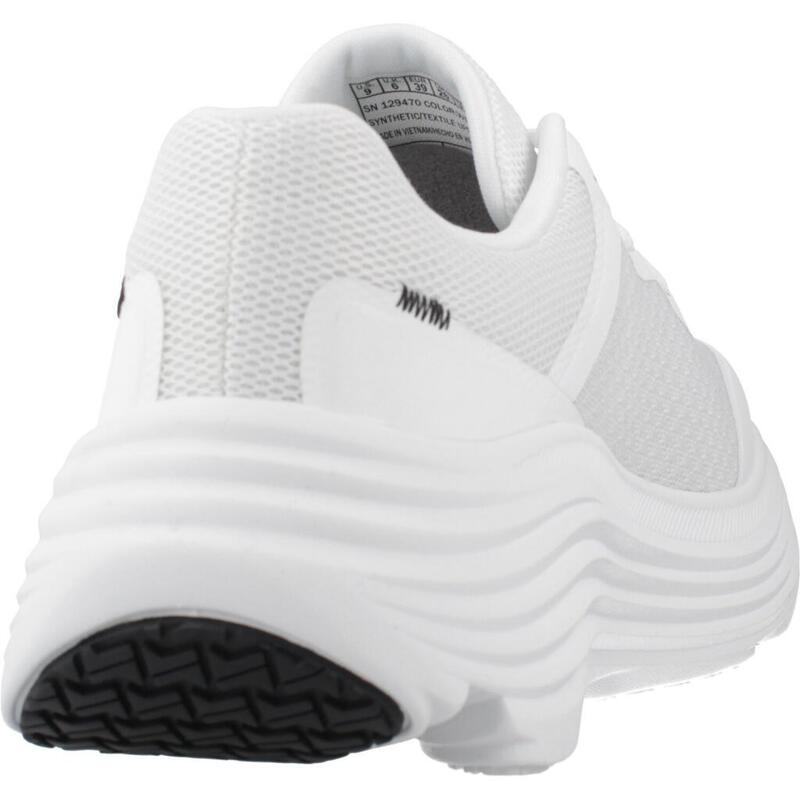 Tenisky Skechers Model Max Cushioning Endea Barva Bílý