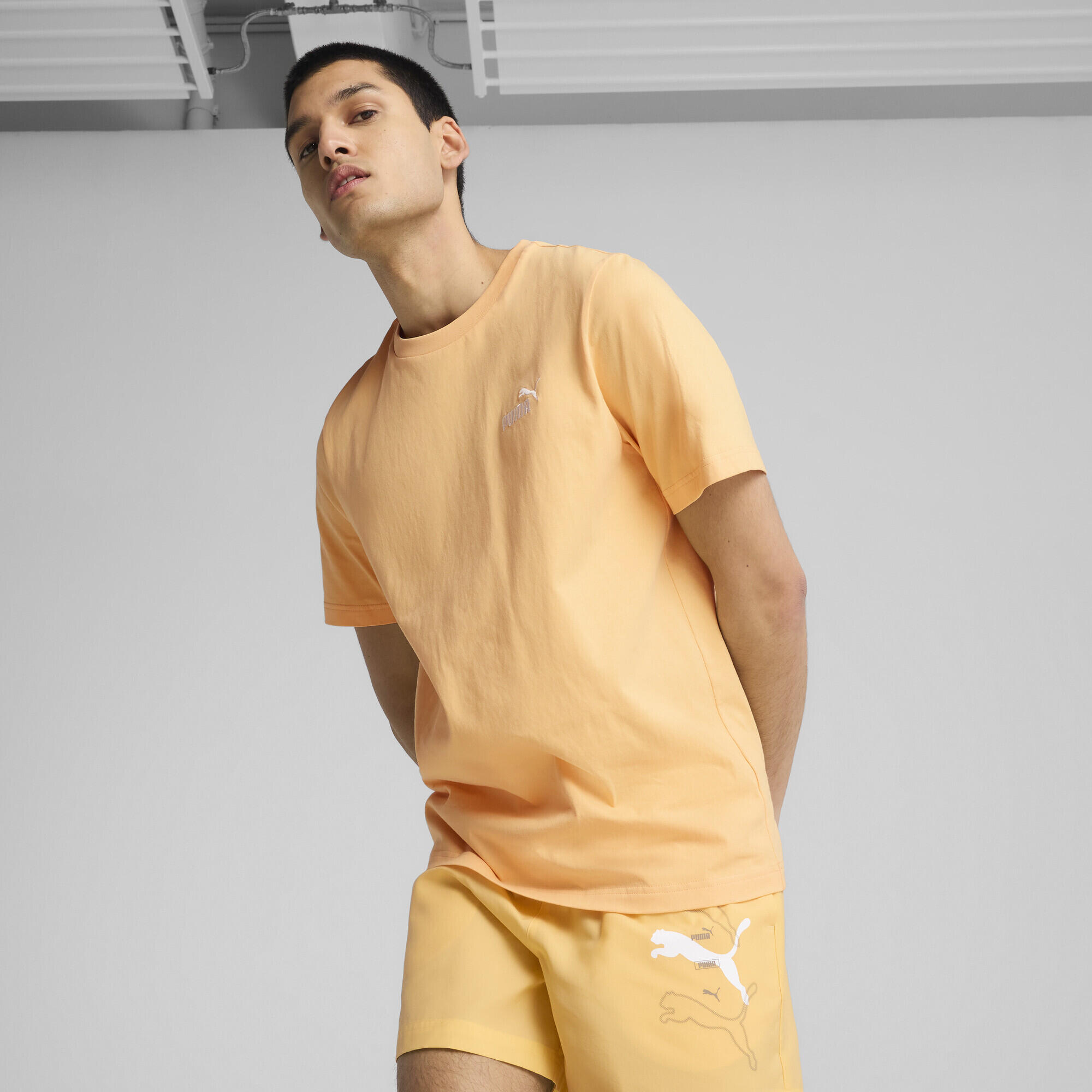 T-shirt Essentials con logo piccolo N. 1 da uomo PUMA Almost Apricot Orange 2/7