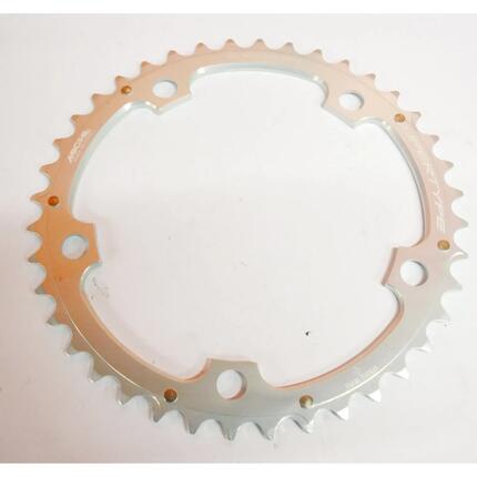 Shimano Chaîne Supérieure Supertype 130 40T Triple Argent