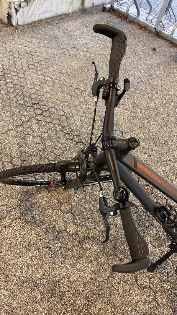Entre Particuliers - Velo adulte Taille L Riverside 700 4/5