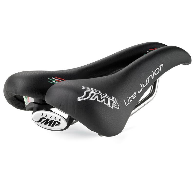 Selle de Vélo SMP Lite Junior en Noir - Légère et Confortable      22599€     SELLE SMP Selle de Vélo SMP Lite Junior en Noir - Légère et ConfortableVendu exclusivement en ligne   