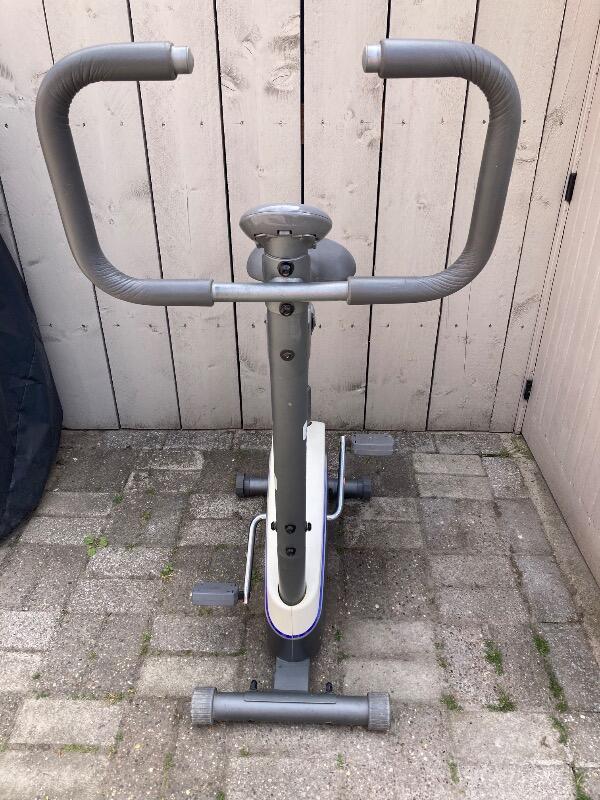 Entre Particuliers - Vélo d'appartement 2/5