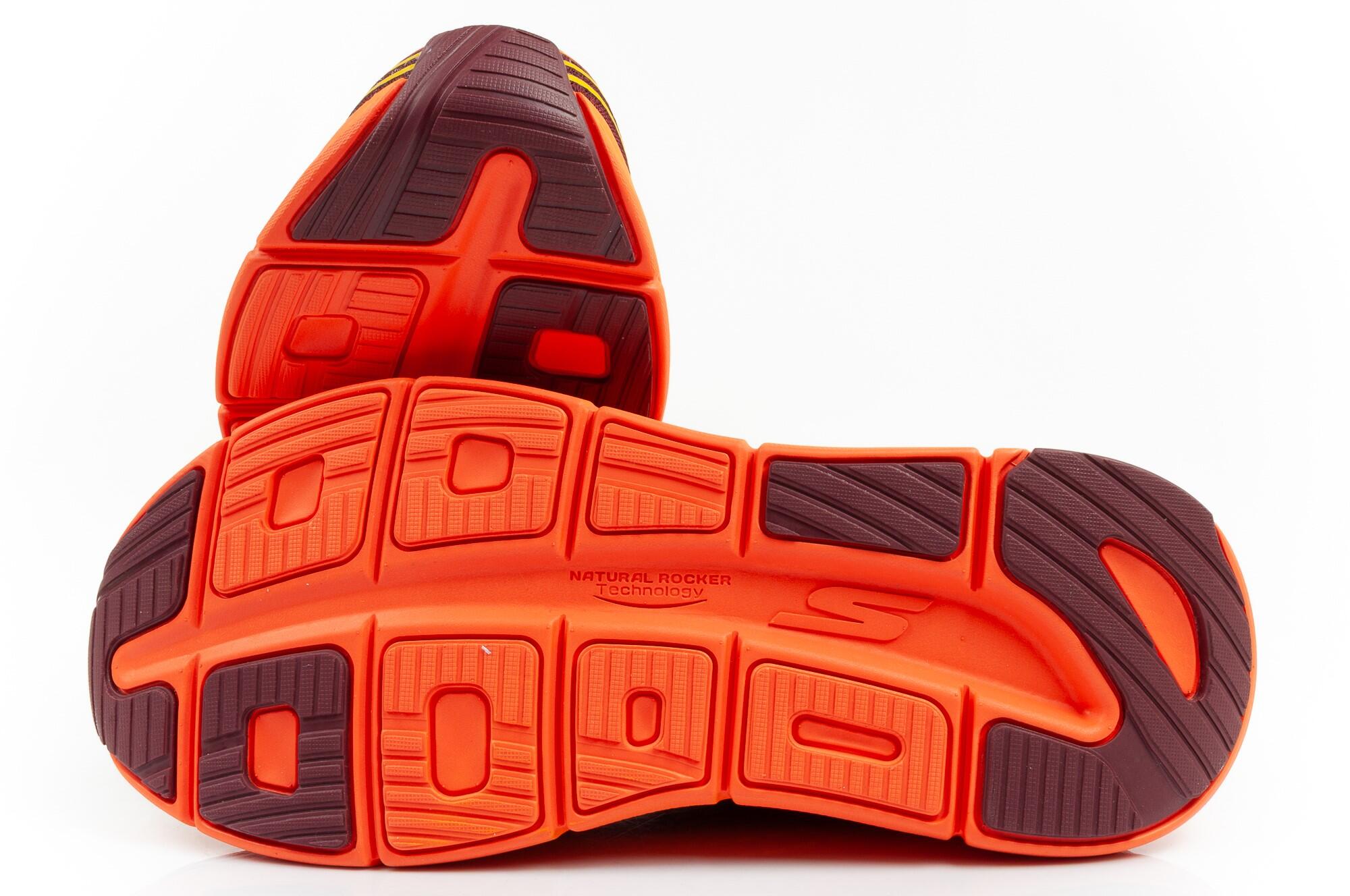 Scarpe sportive da corsa da uomo Skechers Max Cushioning 6/7