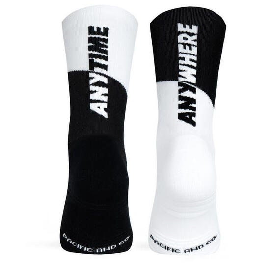 Anytlme Anywhere chaussette de course unisexe, tricotée couleur blanch et noir