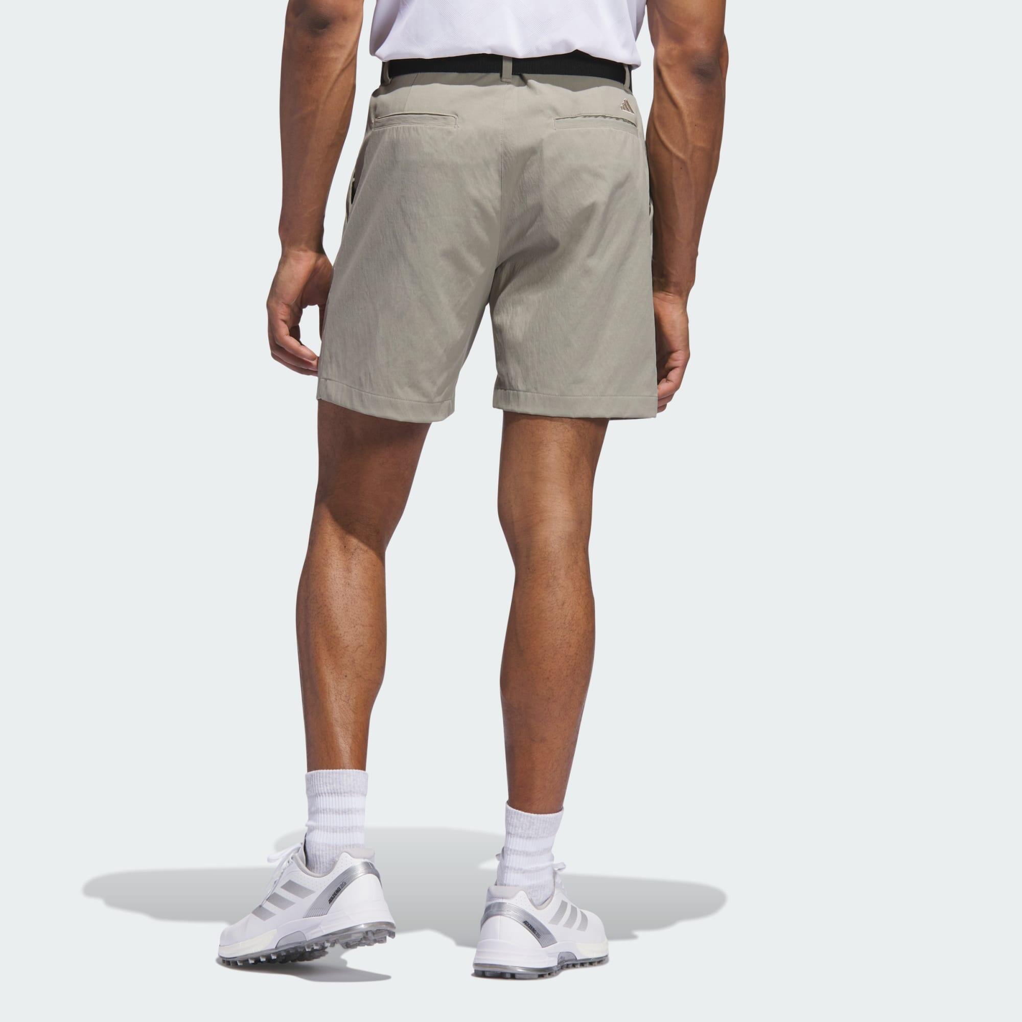 Go-to Pleated 7-inch Short 3/5