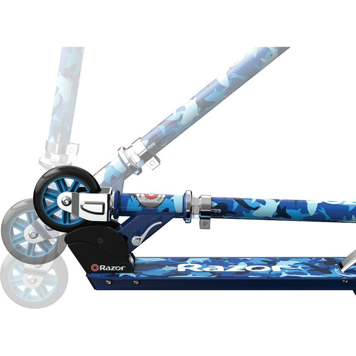 Odrážecí koloběžka Razor A SE Shark camo 2/12