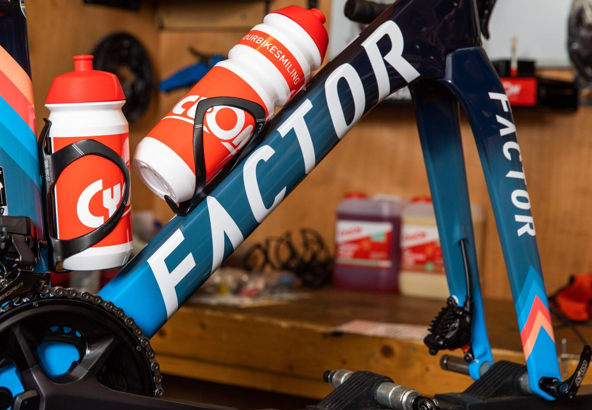 Bouteille d'eau Cyclon 750 ml - Indispensable pour les cyclistes 2/2