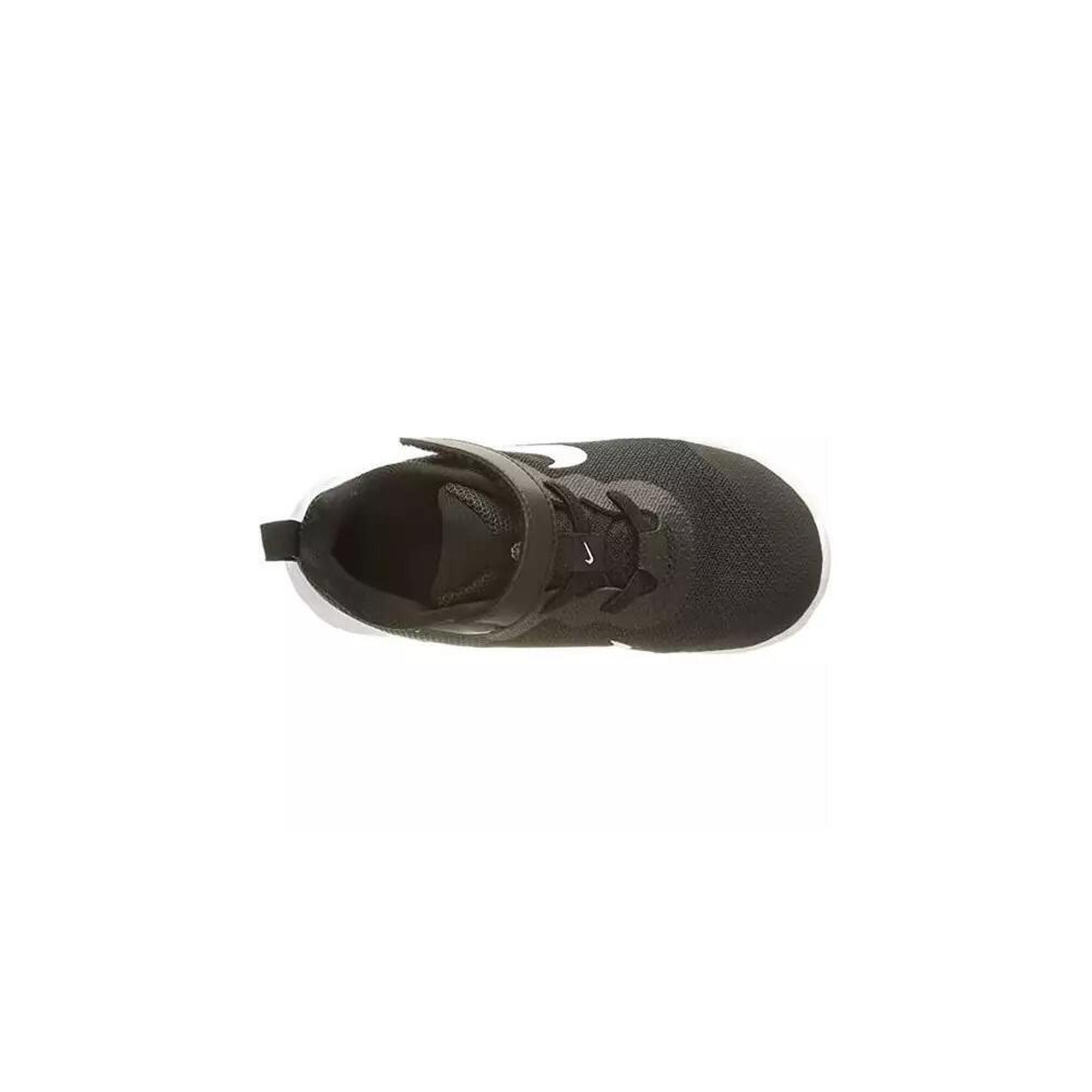 Baskets Fille Baskets Nike REVOLUTION 6 NN PS Noir Noir Nike