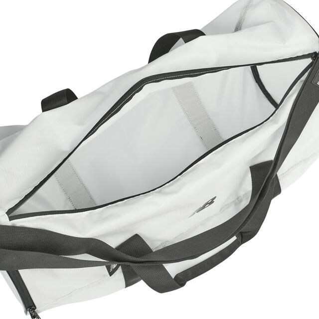 ESSENTIALS LARGE DUFFEL BAG - White