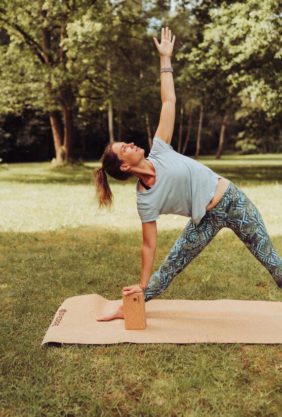 Dos Bloques de Yoga - Corcho Natural - 22,7cm x 12cm x 7,5cm 3/4