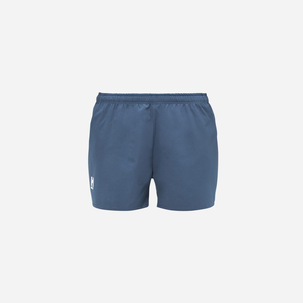 bleu marine.