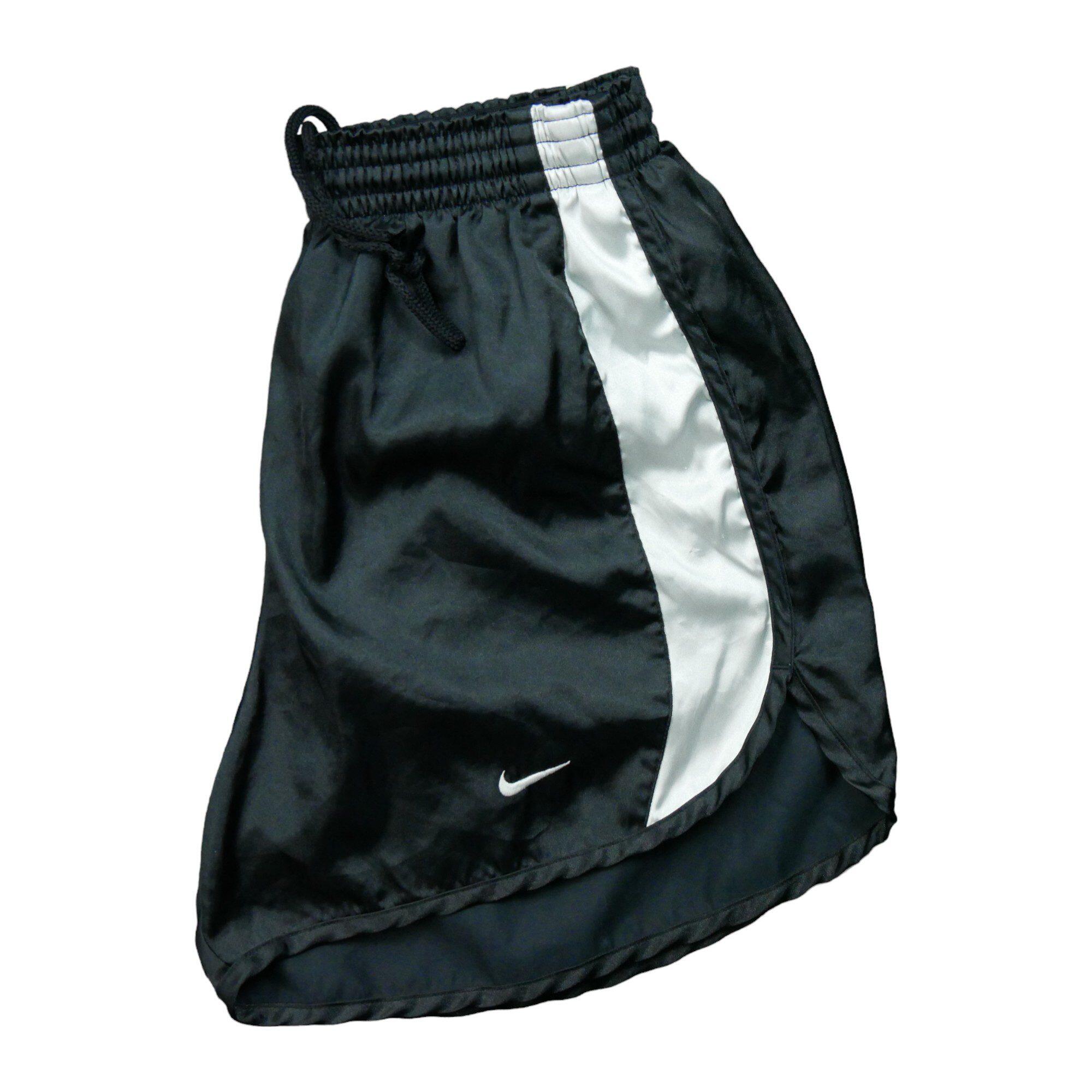 NIKE Segunda Vida - Pantalones cortos deportivos Nike - Excelente