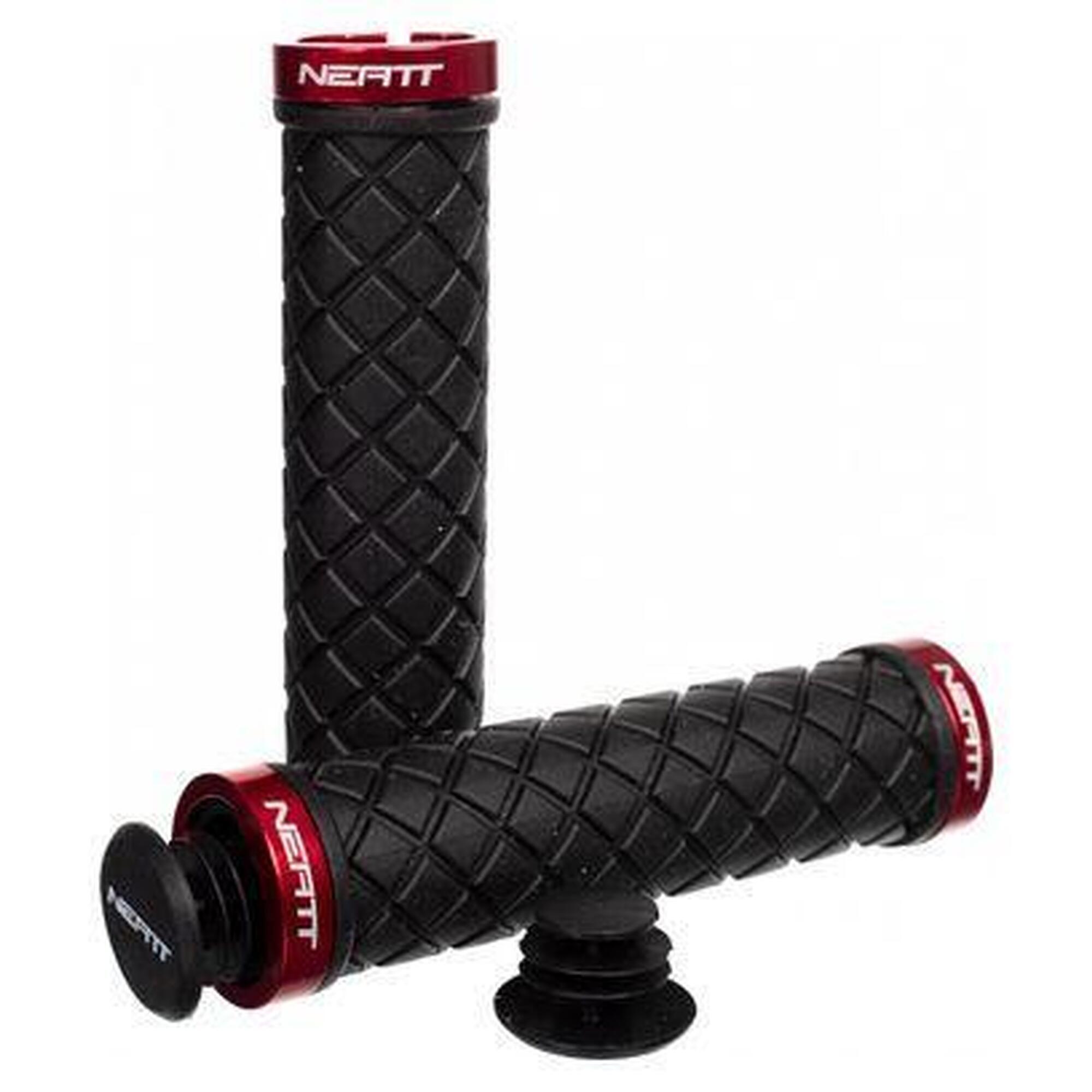 NEATT Paire de Grips PRO Noir Rouge      1600€ 1999€ -19%    * La vente débute le 03/07/2025    NEATT NEATT Paire de Grips PRO Noir RougeVendu exclusivement en ligne   