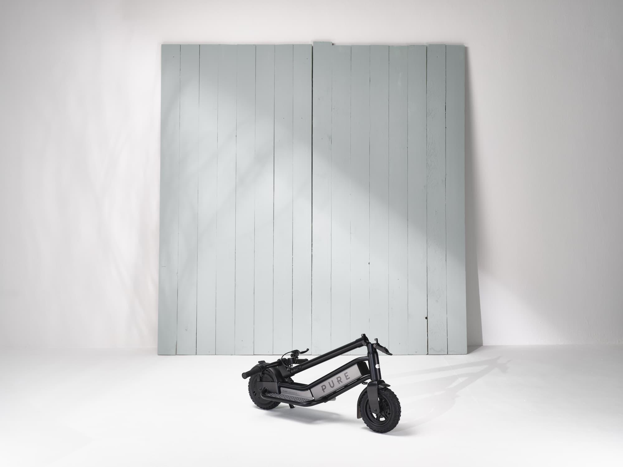Trottinette électrique PURE Escape Pro Noire 3/5