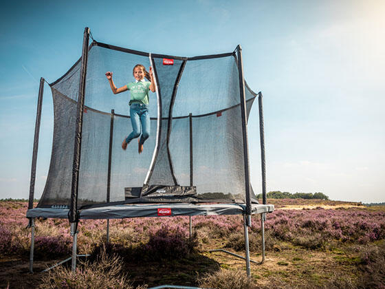 Trampolina + Siatka ochronna BERG Favorit Regularna Okrągła 270 Srebrnoszara
