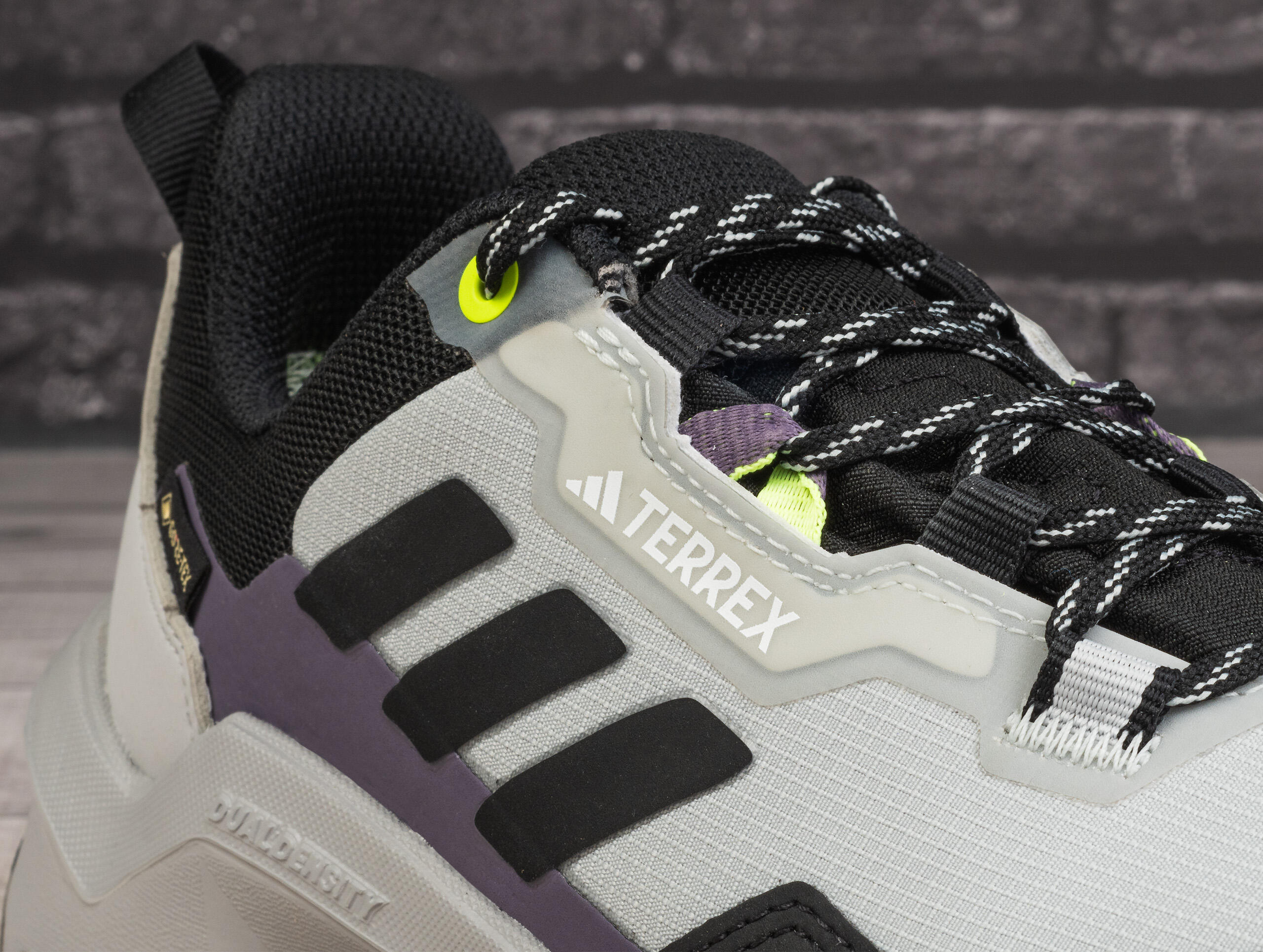 Buty damskie  terkingowe z Gore-Tex Adidas TERREX AX4 6/7