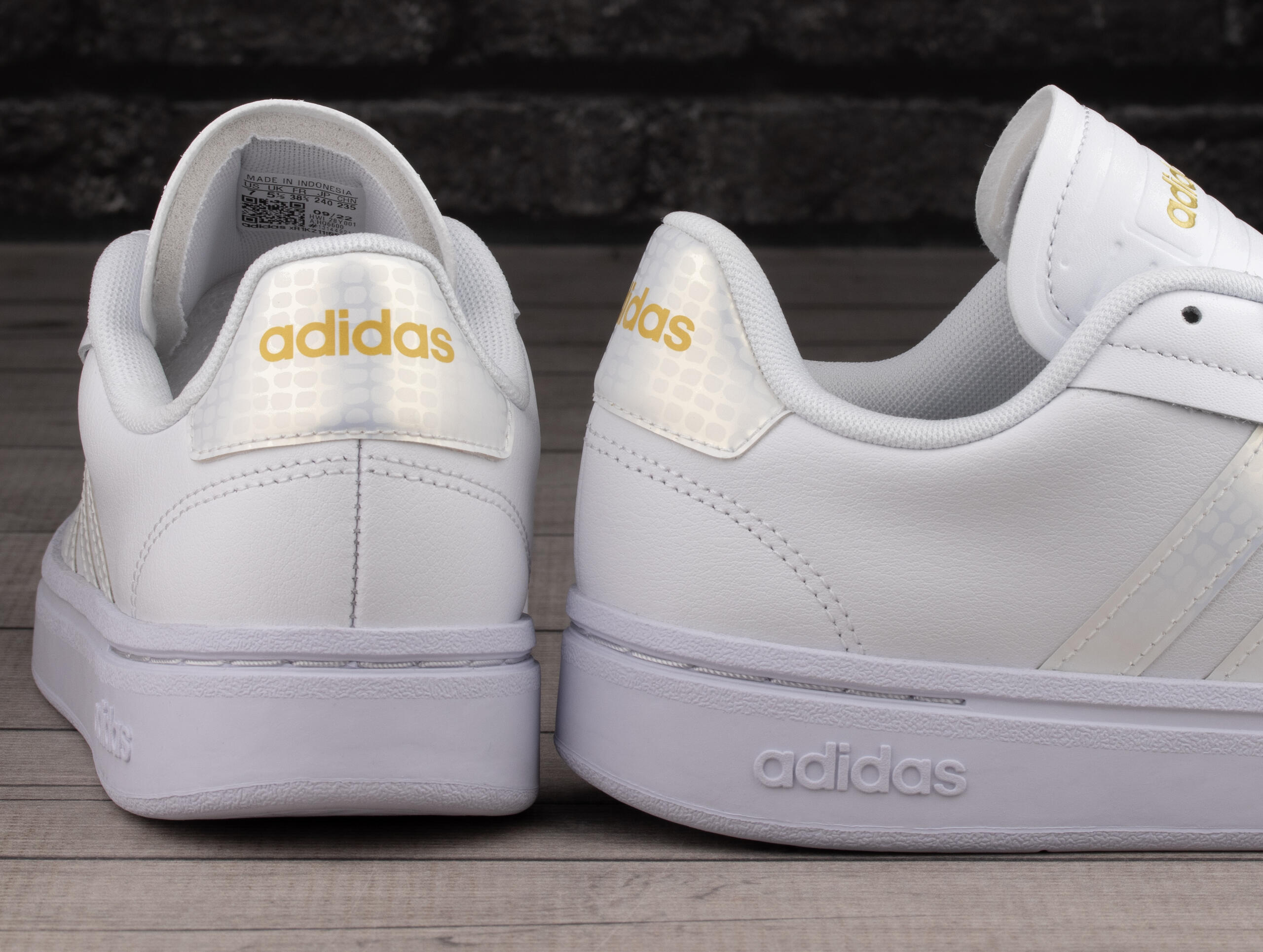 Buty damskie sportowe trampki Adidas GRAND COURT ALPHA 4/7